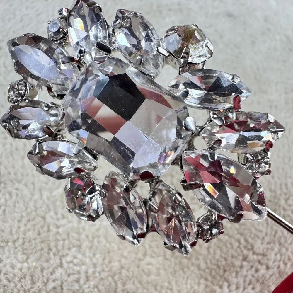 Crystal Rhinestone Stick Pin - Clear Silver - Picture 4 of 10